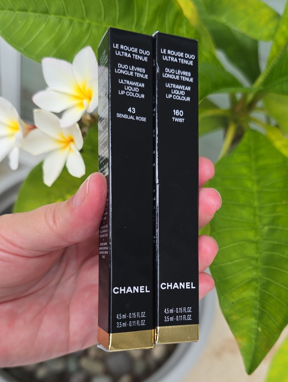 CHANEL Le Rouge Duo Ultra Tenue Liquid Lip Colour - Sensual Rose (43)Twist (160)